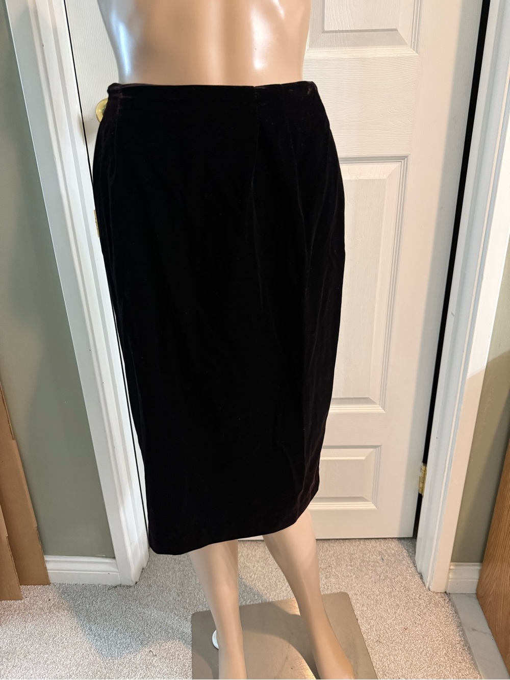 Vintage 90s Counterparts Velvet Skirt Very Dark Burgundy Size XS S 24 Waist
